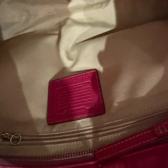 Coach Vibrant Pink Leather Shoulder Bag - Picture 9 of 11